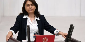 DEM Partili Özgül Sakil’den Dilan Karaman raporuna eleştiri: "Parti zemininde yaptırım mekanizması başlatılmalı"