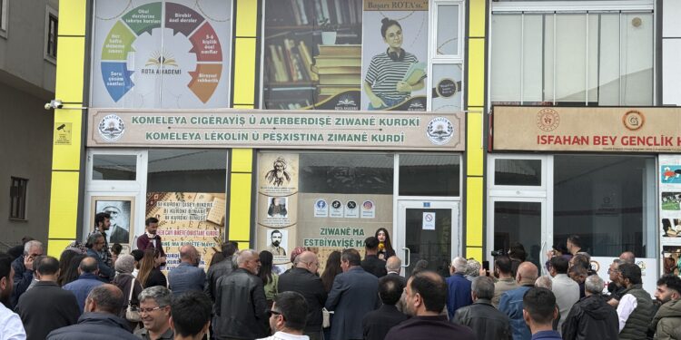 Bingöl'de Mazêr Derneği açıldı: "Kendi diliyle hayal kurmayanlar karanlıkta kalır"