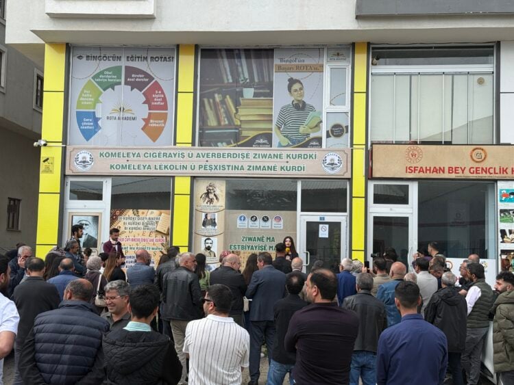 Bingöl'de Mazêr Derneği açıldı: "Kendi diliyle hayal kurmayanlar karanlıkta kalır"