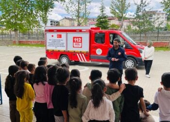 Genç’te afet seferberliği: 6 bin 100 kişiye uygulamalı eğitim verildi