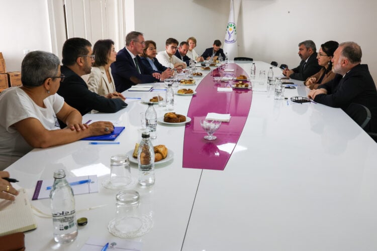 Almanya iktidar ortağı SPD’den DEM Parti Genel Merkezi’ne üst düzey ziyaret