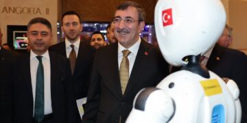 Cevdet Yılmaz: Yapay zekayı dijital egemenliğin stratejik bir unsuru olarak görüyoruz