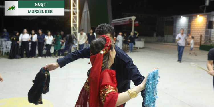 Hemin Çîyî Bi Ûsilek Benê