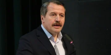 Memur-Sen’den 'seyyanen zam' çağrısı: "Maaşlar nisandan beri enflasyona yenildi!"