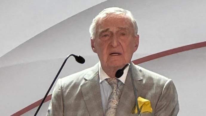 Rahmi Koç özür diledi 