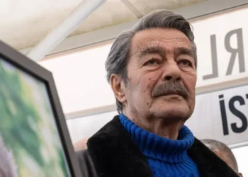 Yeşilçam'ın "Tatar Ramazan"ı Kadir İnanır 77 Yaşında Hayatını Kaybetti