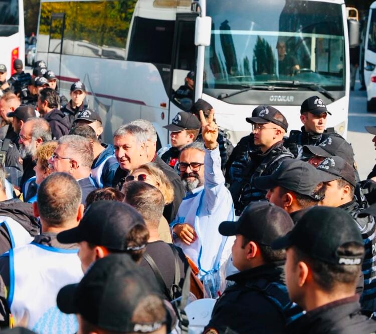 Bingöl'den çağrı: KHK'li öğretmenler bakanlık önünde 'adalet nöbeti' tutacak
