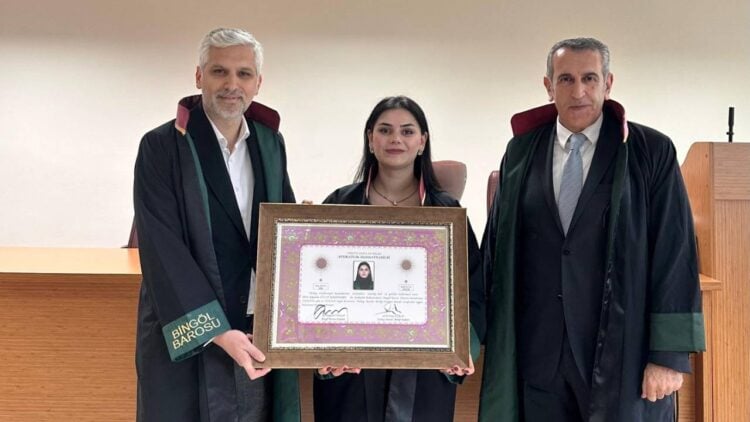 17 bin kişi arasından 25’inci oldu, mülakatta yine elendi