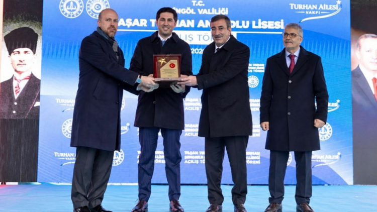 Bingöl'de hayırsever, fonda milyarlık vurguncu!