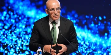 Bakan Şimşek: Emeklilerin maaşları en az enflasyon kadar artacak