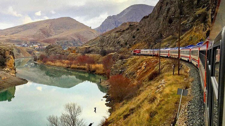 Turistik Doğu Ekspresi seferleri 21 Aralık'ta başlıyor